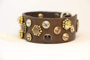 BellasOriginal Bracelets Dark Brown leather bracelet with crystal and rivets