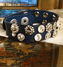 Load image into Gallery viewer, BellasOriginal Bracelets Leather Bracelet Blue color
