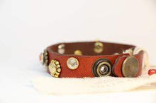 Load image into Gallery viewer, BellasOriginal Bracelets Leather Bracelet cognac color