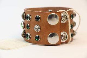 BellasOriginal Bracelets Wide Vintage natural leather bracelet with crystal and rivets